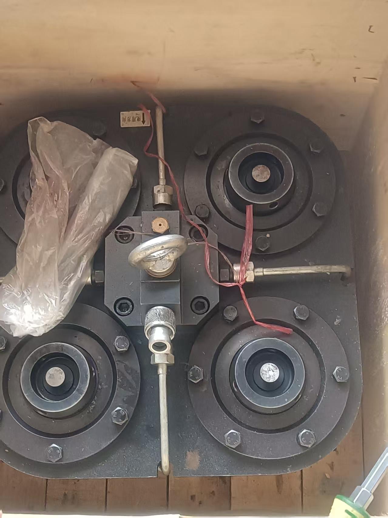 Hydraulic cylinder head tensioner for jichai A12V190